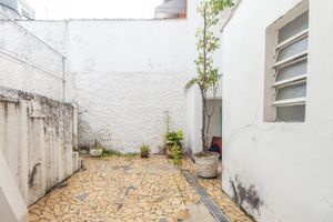 Image 24 - 923495