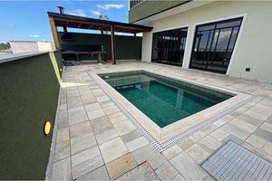 Image 19 - 923496