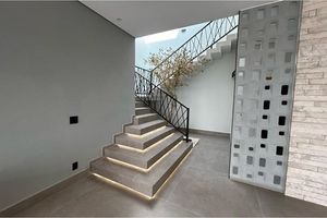 Image 7 - 923496