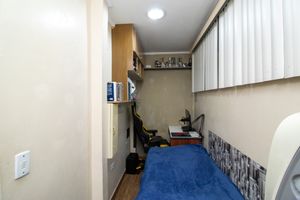 Image 12 - 923498