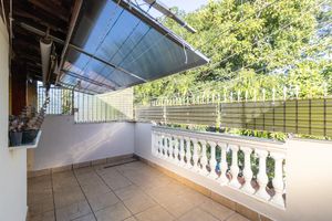 Image 32 - 923498