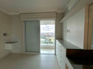 Image 68 - 923503