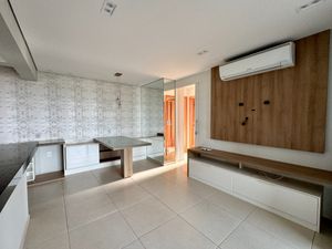 Image 25 - 923503