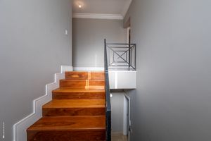 Image 32 - 923515