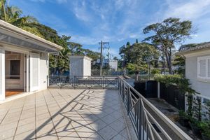 Image 36 - 923515