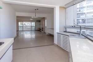 Image 13 - 923516