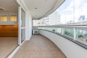 Image 10 - 923516
