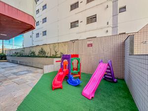 Image 30 - 923517