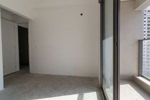 Image 28 - 923523