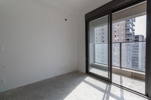 Image 26 - 923523