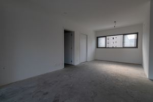 Image 17 - 923523