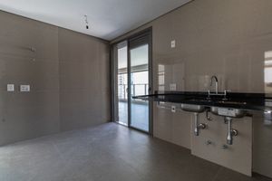 Image 37 - 923523