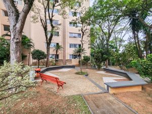 Image 16 - 923530