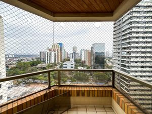 Image 26 - 923531