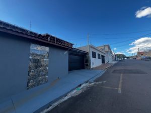 Image 1 - 923533