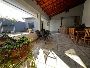 Image 24 - 923533