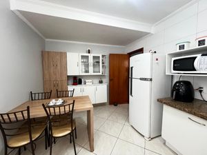 Image 19 - 923533
