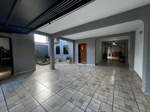 Image 6 - 923533