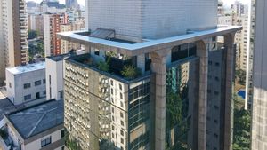Image 5 - 923543