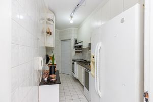 Image 10 - 923554