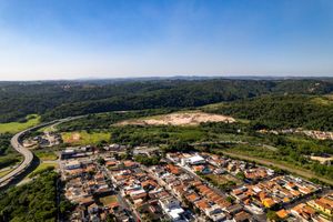 Image 10 - 923558