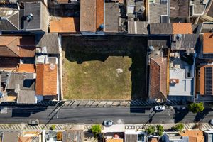 Image 4 - 923558