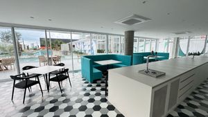 Image 30 - 923560