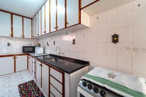 Image 8 - 923566