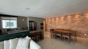 Image 23 - 923575