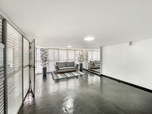 Image 34 - 923577
