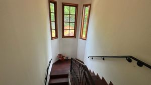 Image 3 - 923583