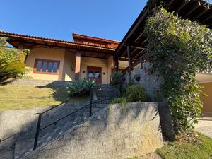 Image 1 - 923583