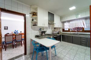 Image 35 - 923584
