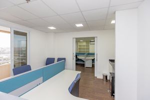 Image 17 - 923587