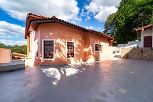 Image 25 - 923589
