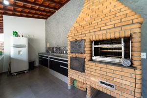 Image 31 - 923589