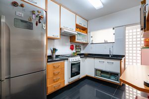 Image 31 - 923592