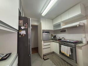 Image 3 - 923605