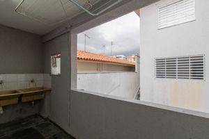 Image 32 - 923606