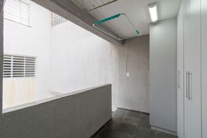 Image 33 - 923606