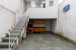 Image 27 - 923606