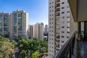 Image 23 - 923610