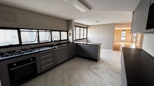 Image 18 - 923615