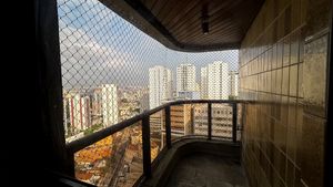 Image 33 - 923615