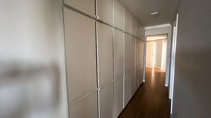 Image 30 - 923615