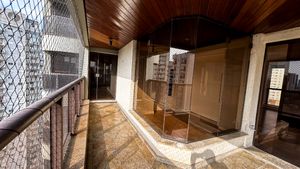 Image 11 - 923615