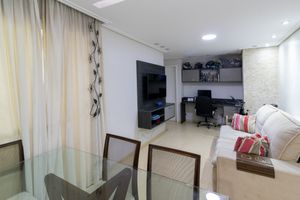 Image 3 - 923628