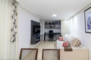 Image 4 - 923628