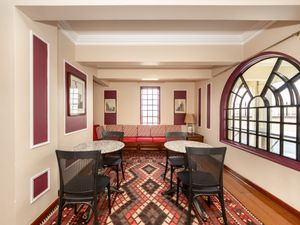 Image 31 - 923635