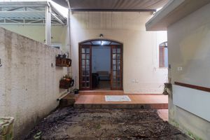 Image 20 - 923639